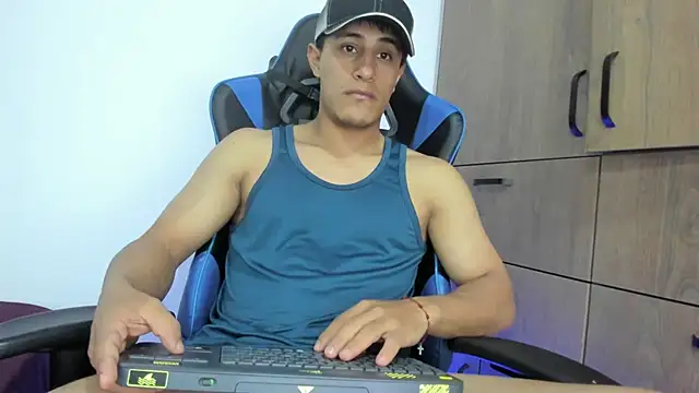 dorman boy online show from 23, 12, 2025