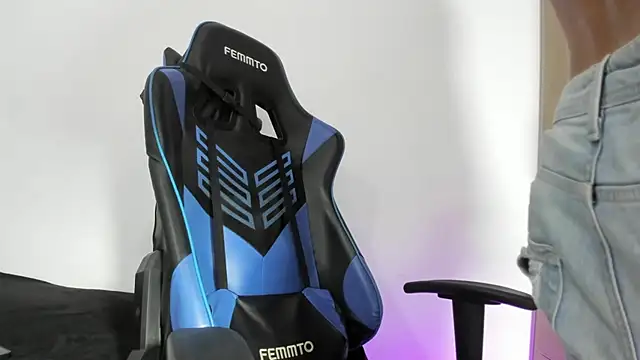 dorman boy online show from 3, 3, 2026