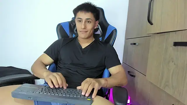 dorman boy online show from 25, 11, 2025