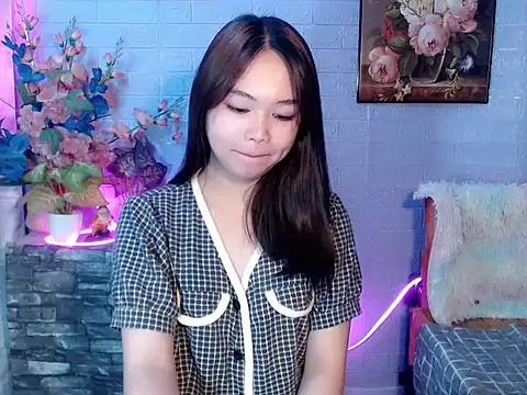 lustfullakim online show from 4, 6, 2026