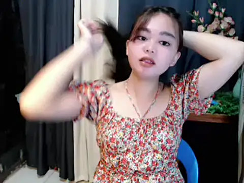 lustfullakim online show from 25, 4, 2026