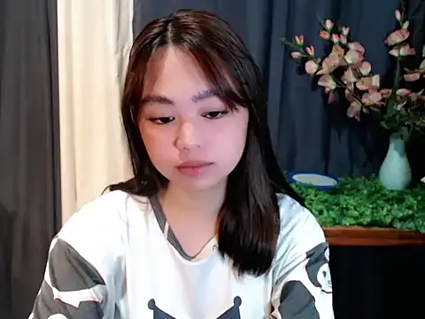 lustfullakim online show from 18, 4, 2026