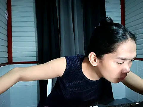 xwildflowerx online show from 14, 1, 2026