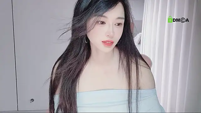 Snapshot of YunShan-33 chatting on 11, 5, 2026 YunShan-33 online show from 11, 5, 2026