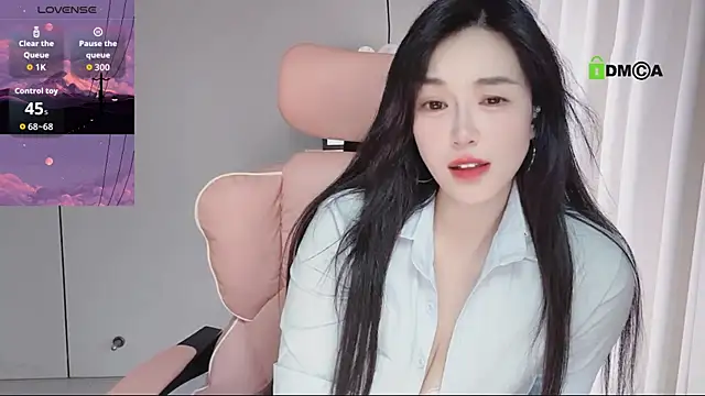 Snapshot of YunShan-33 chatting on 1, 6, 2026 YunShan-33 online show from 1, 6, 2026