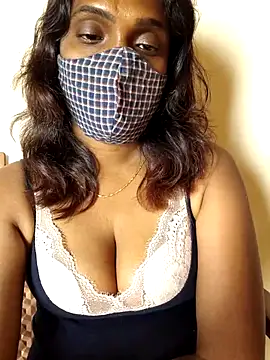 Queen-dhivya online show from 20, 12, 2025