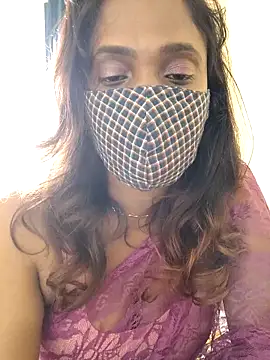 Queen-dhivya online show from 5, 12, 2025