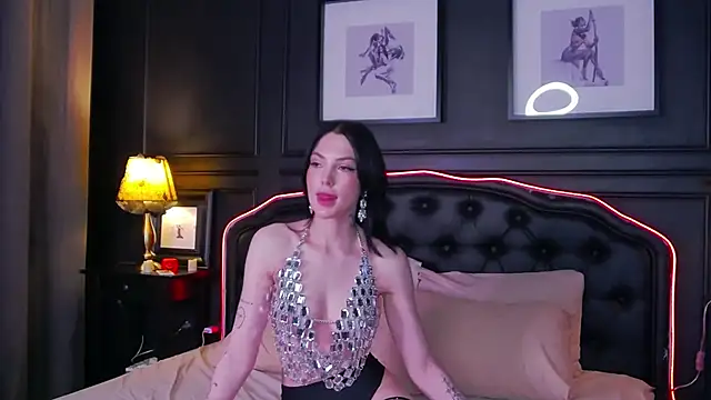 Snapshot of SylviaHunter chatting on 2, 11, 2025 SylviaHunter online show from 2, 11, 2025