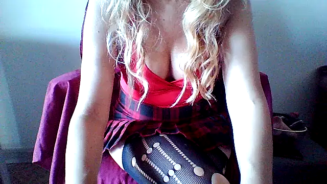 salentinasexy online show from 2, 12, 2025