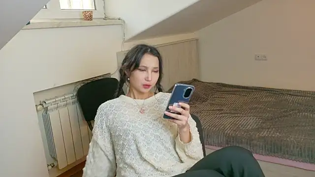 Snapshot of Elina_Rosee chatting on 9, 11, 2025 Elina Rosee online show from 9, 11, 2025