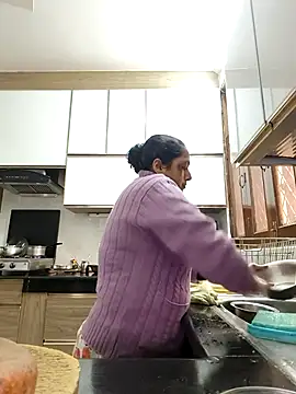 Hot-Sana2 online show from 18, 12, 2025