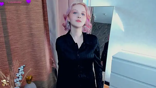 LorenzaGrill online show from 3, 11, 2025