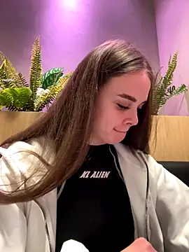 KristiRich online show from 4, 11, 2025