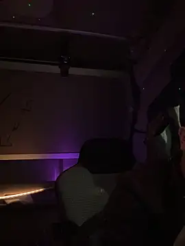 Snapshot of JanSy0 chatting on 20, 12, 2025 JanSy0 online show from 20, 12, 2025