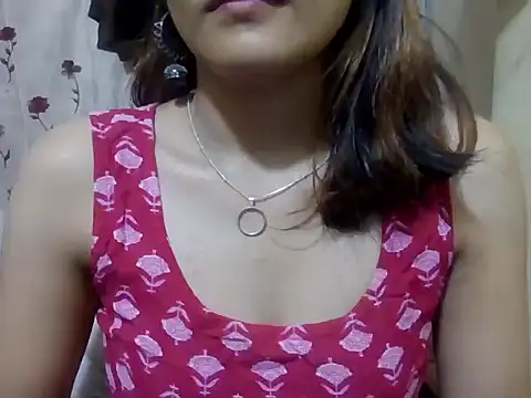 maira 33 online show from 5, 11, 2025