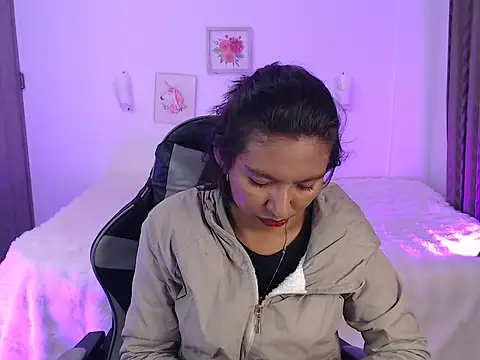 Samanta 777 online show from 10, 4, 2026