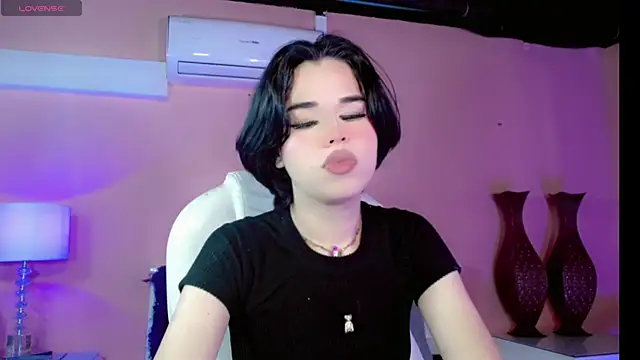 ClaudiaSophia online show from 15, 11, 2025