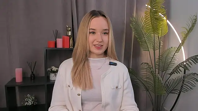 EveMcclearen online show from 3, 11, 2025