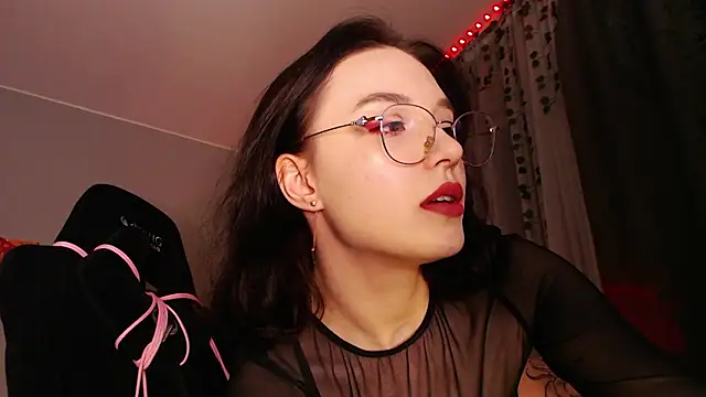 dolll maiya online show from 18, 3, 2026