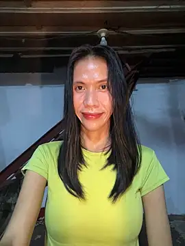 Snapshot of bellaUtops chatting on 23, 5, 2026 bellaUtops online show from 23, 5, 2026