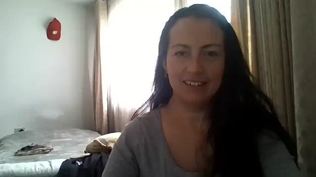 Lauryn Jones online show from 21, 7, 2026