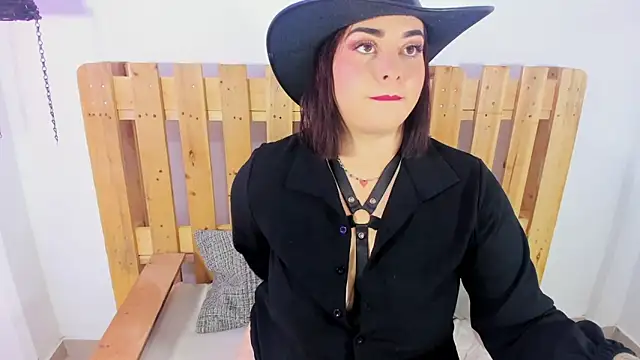 Romina foxxx  online show from 7, 11, 2025