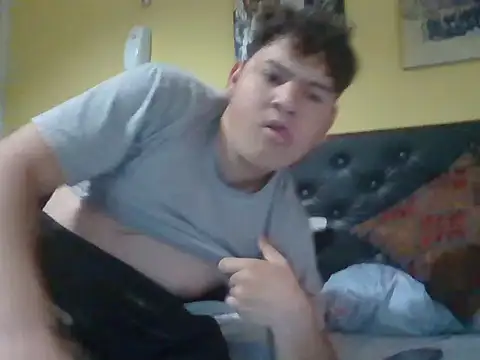 Myboy0020 online show from 7, 11, 2025