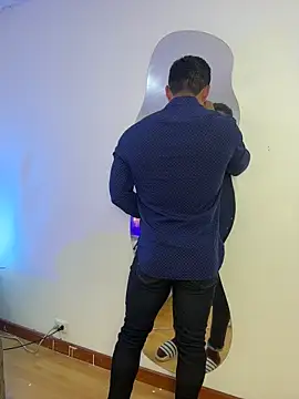 Chris Clarck online show from 15, 4, 2026