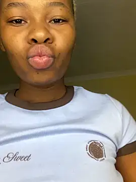 MiyaXo2 online show from 18, 12, 2025