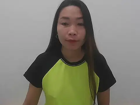 Snapshot of Wild_hot_Lyn chatting on 4, 11, 2025 Wild hot Lyn online show from 4, 11, 2025