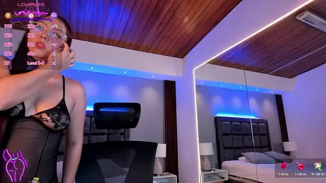 Luciana-Jons online show from 11, 11, 2025