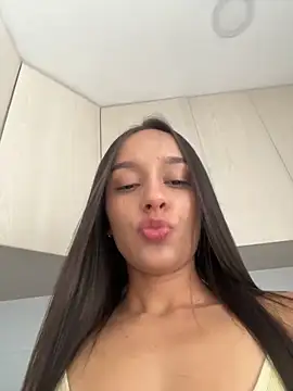 Brunettecollins05 online show from 27, 3, 2026