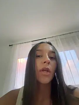 Brunettecollins05 online show from 28, 3, 2026