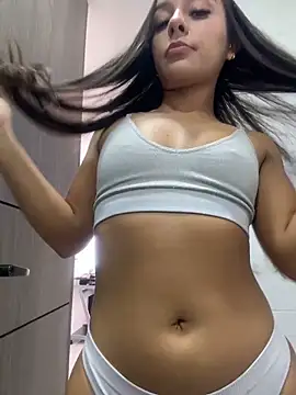 Brunettecollins05 online show from 22, 4, 2026