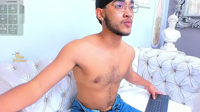 MatteoRicci  online show from 3, 11, 2025