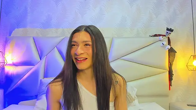 laurettedela rouse online show from 4, 11, 2025