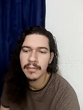 Snapshot of OnixAgata0 chatting on 23, 11, 2025 OnixAgata0 online show from 23, 11, 2025