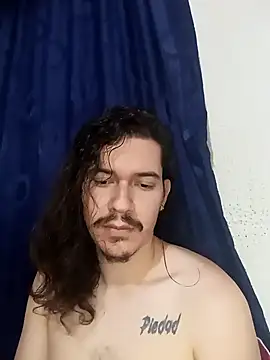 Snapshot of OnixAgata0 chatting on 28, 11, 2025 OnixAgata0 online show from 28, 11, 2025