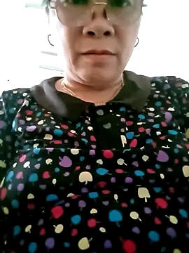 Snapshot of small-house123 chatting on 8, 11, 2025 small-house123 online show from 8, 11, 2025