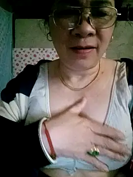 small-house123 online show from 23, 2, 2026