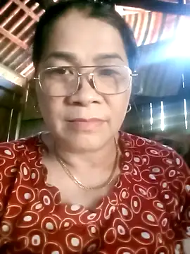 Snapshot of small-house123 chatting on 6, 11, 2025 small-house123 online show from 6, 11, 2025