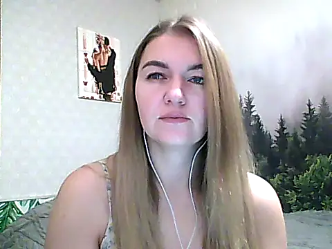 Snapshot of CandyOLimeX chatting on 7, 11, 2025 CandyOLimeX online show from 7, 11, 2025