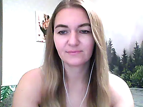 Snapshot of CandyOLimeX chatting on 3, 11, 2025 CandyOLimeX online show from 3, 11, 2025