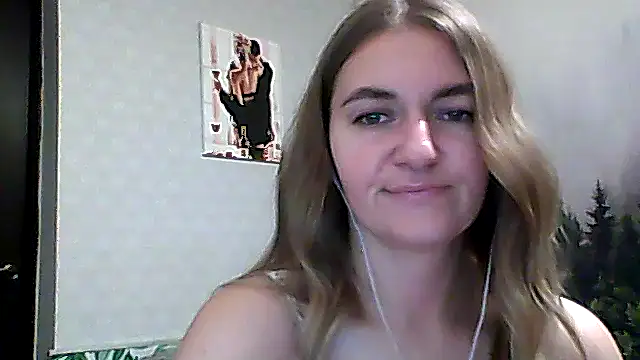 Snapshot of CandyOLimeX chatting on 2, 11, 2025 CandyOLimeX online show from 2, 11, 2025