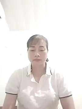 Kiuwi-omao online show from 8, 11, 2025