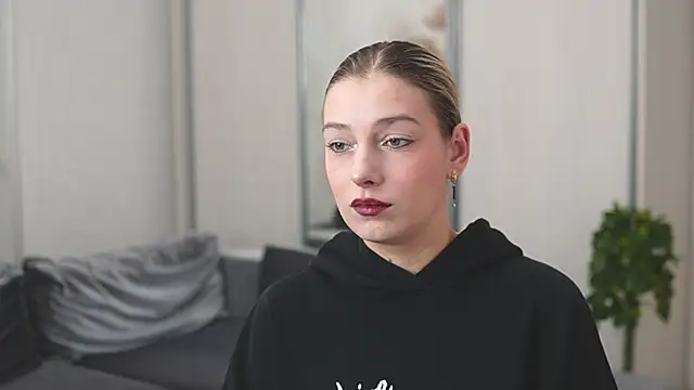 BlushVenom online show from 7, 11, 2025