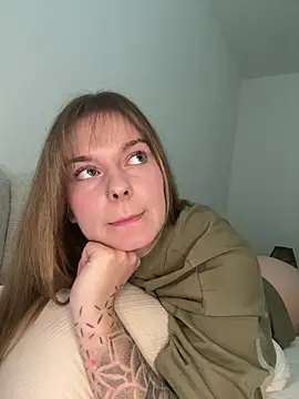 LisaFreierxx online show from 25, 5, 2026