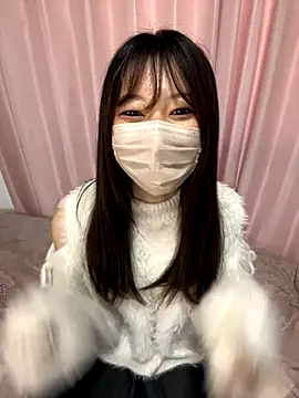 Snapshot of Kanna_072_ chatting on 28, 11, 2025 Kanna 072 online show from 28, 11, 2025