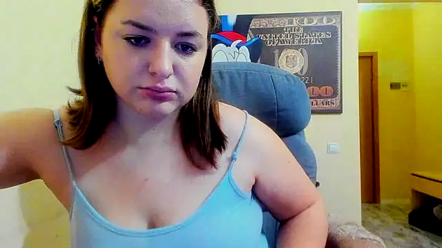 Snapshot of Lina-Elliot chatting on 7, 11, 2025 Lina-Elliot online show from 7, 11, 2025