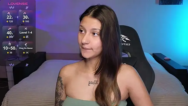 Nikol Goldysss online show from 10, 11, 2025